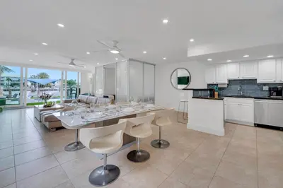 Gallery image of Suite by Beach Waterfront Lago Key Three in Fort Lauderdale