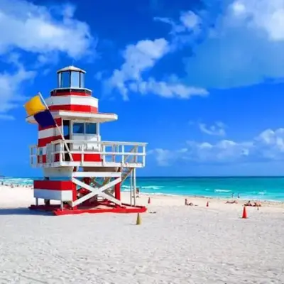 APARTMENT RIGHT ON THE BEACH!
