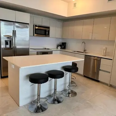 Oceanview 2BR with Beach & Pool -Hallandale