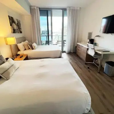 Studio with 2 Full Beds