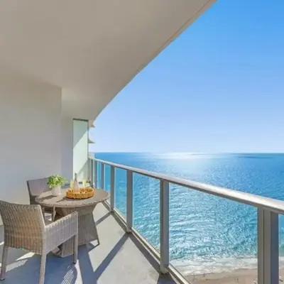 Insane Ocean View Balcony Beachfront Condo Pool