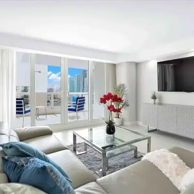 Summer Retreat! Water and City Views!