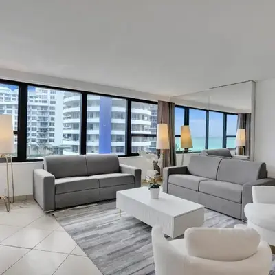 Resort beach condo w beach service 601