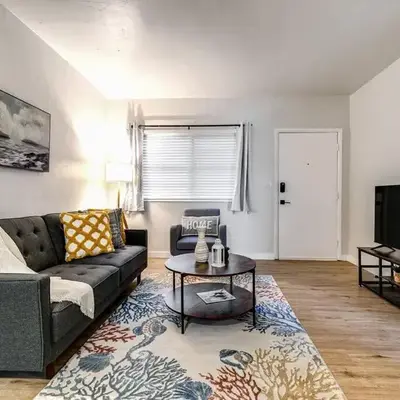 Spacious 2 BR near Miami Airport Virg 5