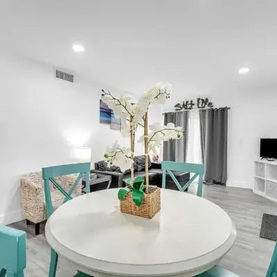 West Brickell APT #1 Free Parking-Family Friendly