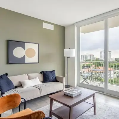 Coral Gables 2br w wd pool gym near shops MIA-83
