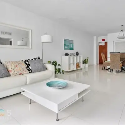 Ocean View 1 bed Sian 11th floor Miami