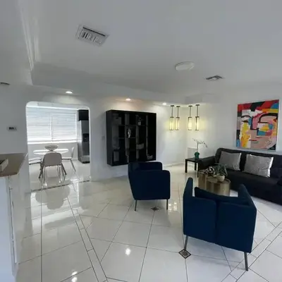 Stylish Home close to everything