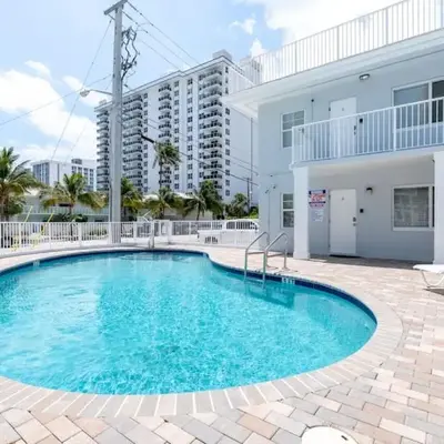Bayshore Breeze Free Parking 3