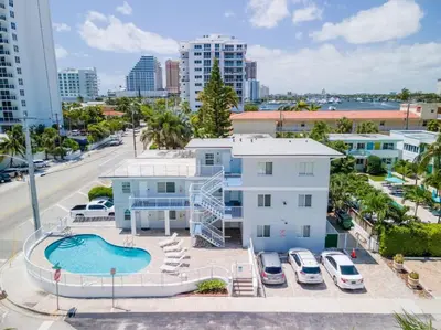 an aerial view of a building with a swimming pool at Bayshore Breeze Free Parking 5 in Fort Lauderdale