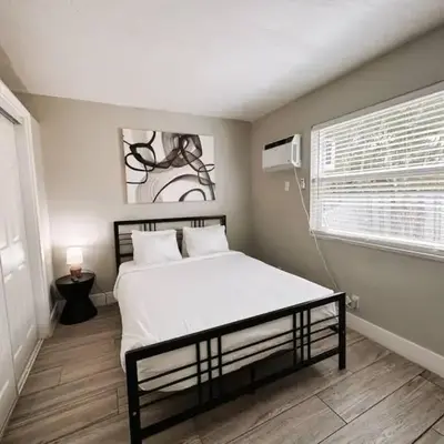 Rustic Retreats Cozy 1BR For 4 Guests Minutes From Las Olas