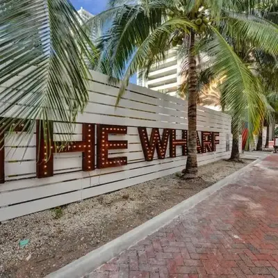 Rustic Retreats Beachy 1BR for 4 guests in the heart of Fort Lauderdale