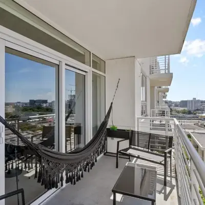 Quiet & central Apt in Midtown Miami