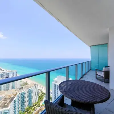 Ocean & City Views l Luxury Beachfront Condo