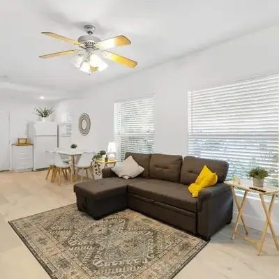 Dreamy 1-bedroom apt walking distance to Las Olas