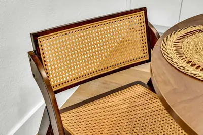 a table and a chair with a table and a table and a table at Beautiful 2 BR Apartment - Bright and Spacious in Fort Lauderdale