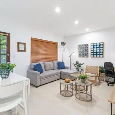 Bright and Stylish Apt in Las Olas Blvd Victoria Park
