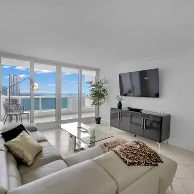 Ray of Light! Miami Penthouse!