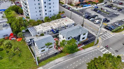 an overhead view of a street with a white house at Condo Right off Las Olas - Steps to FTL Beach 2A in Fort Lauderdale