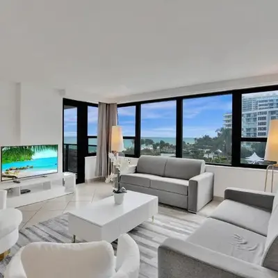 Spacious Ocean View Resort Beach Condo 601
