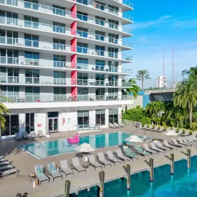 Apartment with Balcony - Pool- Near Beach