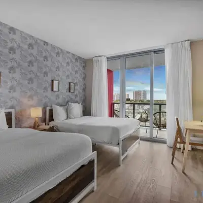 Spectacular Apartment with Balcony Near Beach