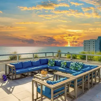 Worth Traveling Hot tub & Unique Rooftop pool