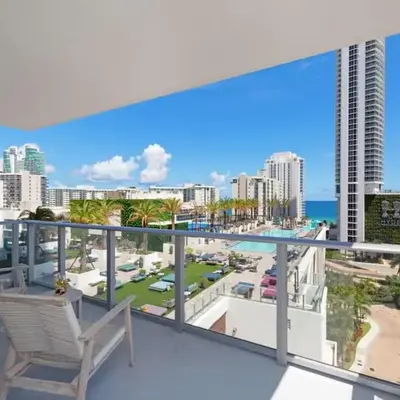 Wrap Around Balcony-Awesome View-Amazing Pools