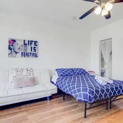 Stylish Ocean Dr Apt w/ 2 Queen Beds