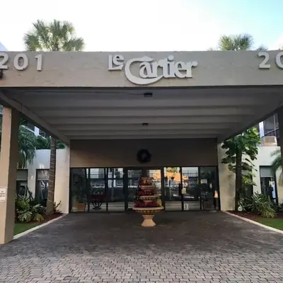 Le Cartier Apartments Sunny Isles