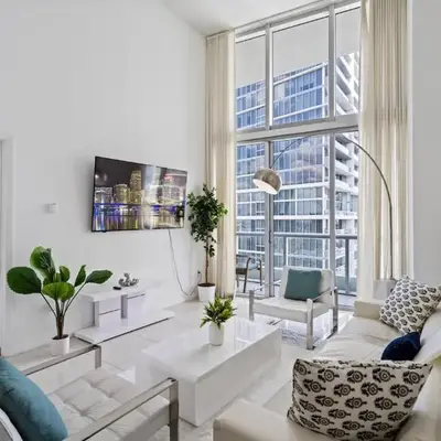 Icon 1 Bed With Water Views 16 ft Ceilings and Free Spa Access