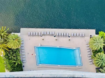 Gallery image of Waterfront Beach Apartment in Hallandale Beach