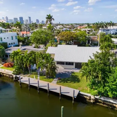 Marble House in Lauderdale Harbours