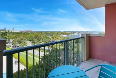 a balcony with chairs and a view of the city at Modern Bay View Balcony In The Grove Free Parking in Miami