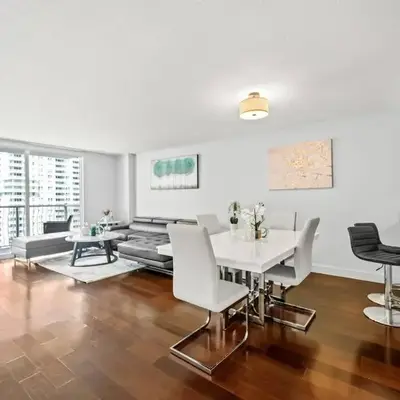 Splendid 1 Bed Apartment • Brickell • Water Views