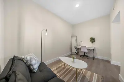 Gallery image of Stylish Condo, Walk to Dining, 5 Min to Beach in Hollywood