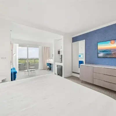 Fontainebleau Miami Beach Junior Suite