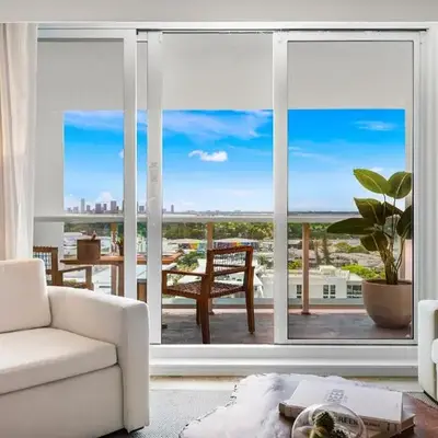 Luxurious Private Condo at 1 Hotel & Homes - 1545