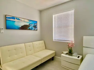 Gallery image of Bens Lavish mini Luxury Suite in Fort Lauderdale