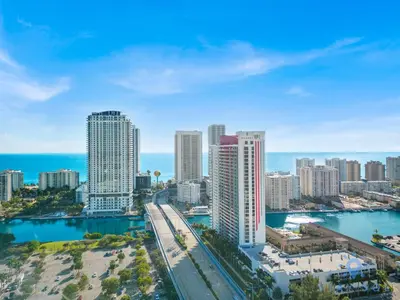 an aerial view of the city of honolulu at Modern Resort Apartment with Balcony Pool Gym in Hallandale Beach
