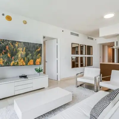 ICON Brickell Miami- 2 bedroom Condo with City and water views!