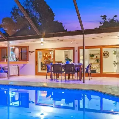 Family Beach Home With Home Theater & Heated Pool!