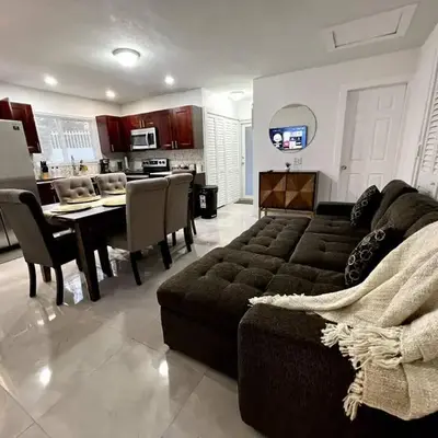 Comfortable House near Downtown & Airport Miami