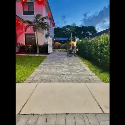 Tropical Studio
