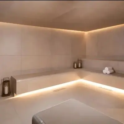 49th Floor Sleek Condo Cozy Pool