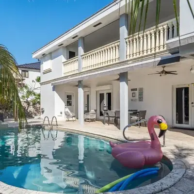 Tropical Pool Paradise x 6-BD 4-BA Luxury Living