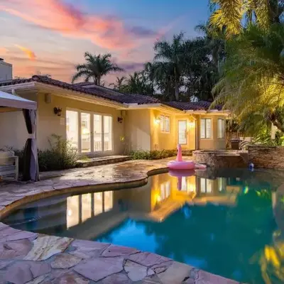 5mins to Beach • Pool Hot Tub • Billiards Coral Ridge Getaway by AvantStay