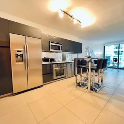 Miami Oasis in Brickell (3 Week Minimum)