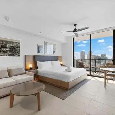 Luxury Studio on 47th! Floor in Downtown Miami