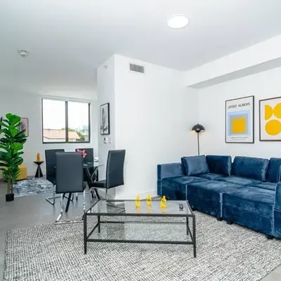 Bright 1BR with Netflix and King Bed Near Brickell and Marlins Park